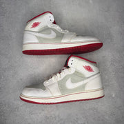 Jordan 1 Retro Mid Hare Jordan (2015) GS pre-owned size 6.5Y