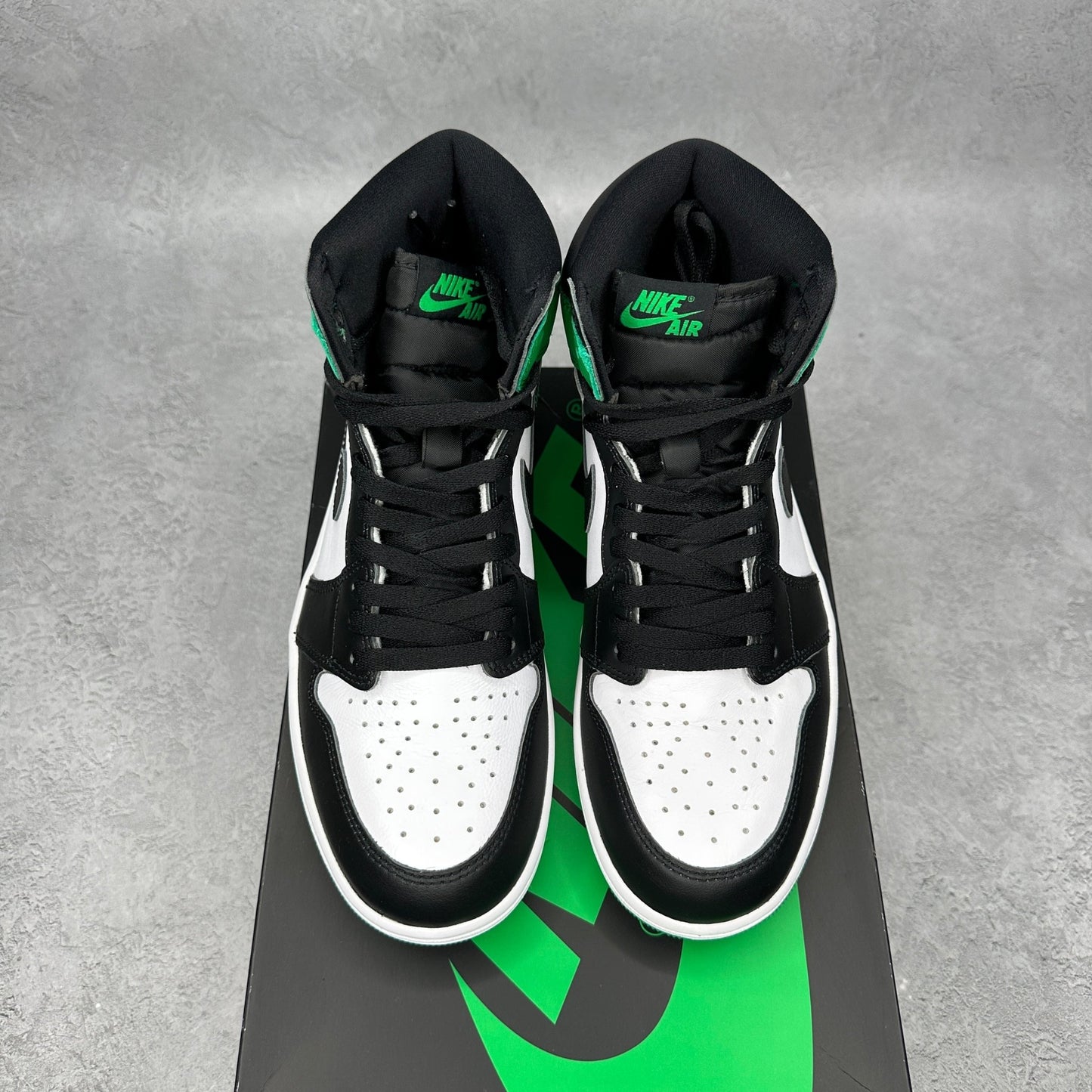 Jordan 1 Retro High OG Lucky Green *pre - owned* SIZE 9.5 - Kicks Collective PA - Jordan - DZ5485-031 - Men's Shoes - 9.5M/11W - Pre - Owned