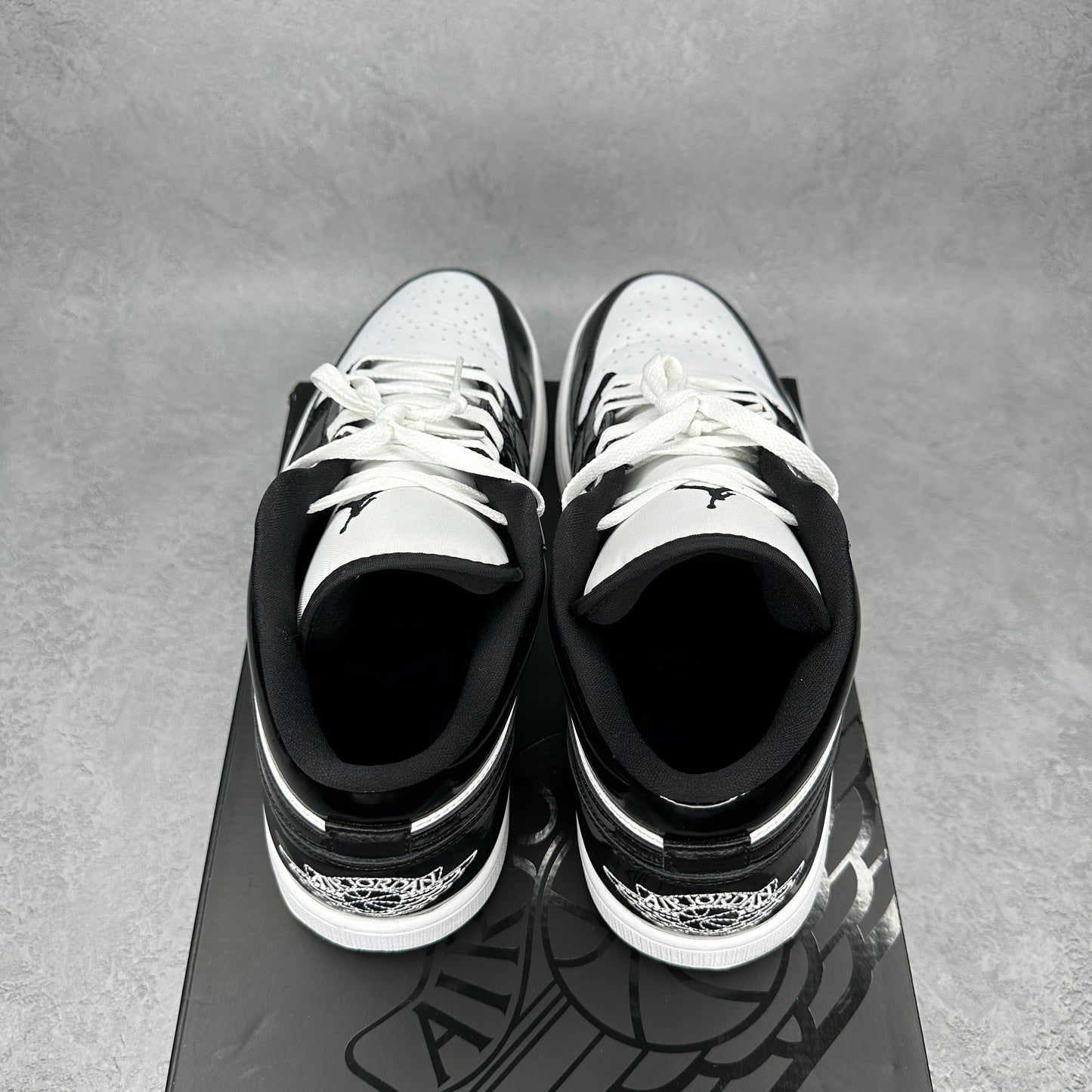 Jordan 1 Low SE Concord *pre-owned* SIZE 11