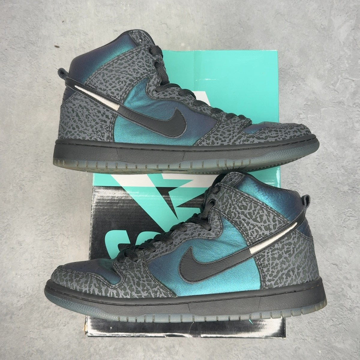 Nike SB Dunk High Black Sheep Hornet - Image 1