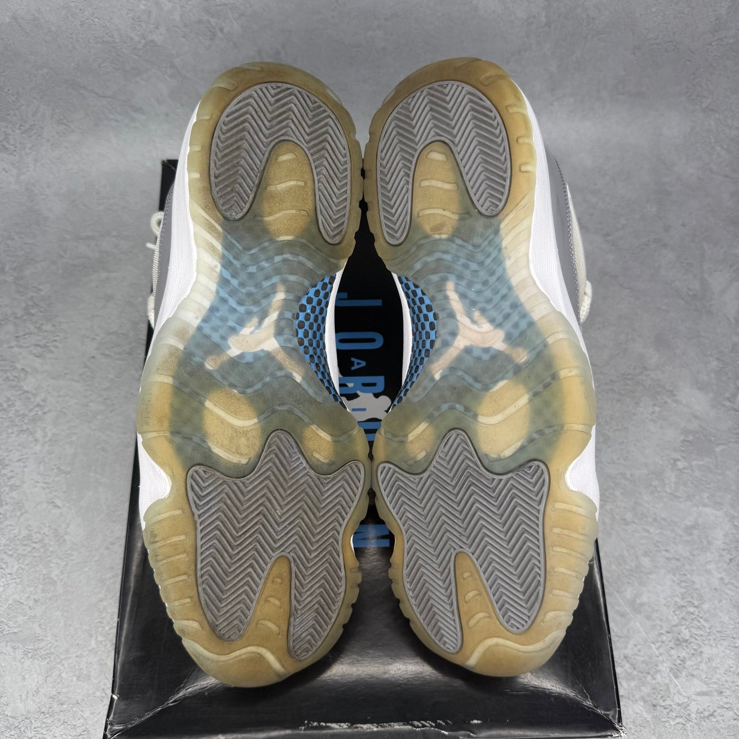 Jordan 11 Retro Low Cement Grey *pre - owned* SIZE 12 - Kicks Collective PA - Jordan - AV2187-140 - Men's Shoes - 12M/13.5W - Pre - Owned