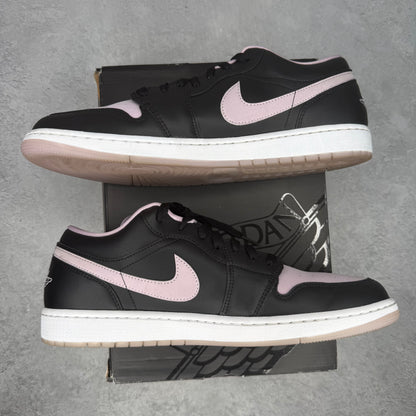 Jordan 1 Low SE Black Iced Lilac *pre-owned* SIZE 13